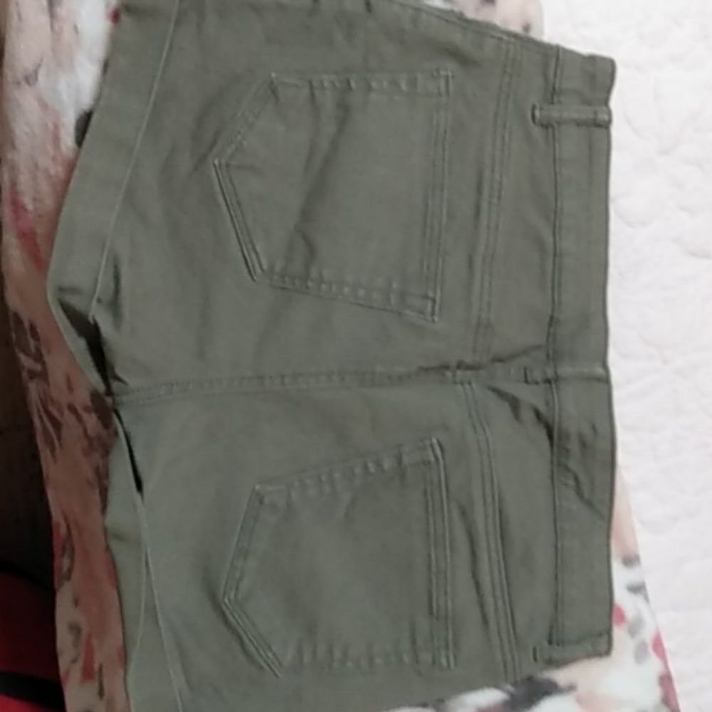 Short - Picture 2 of 2